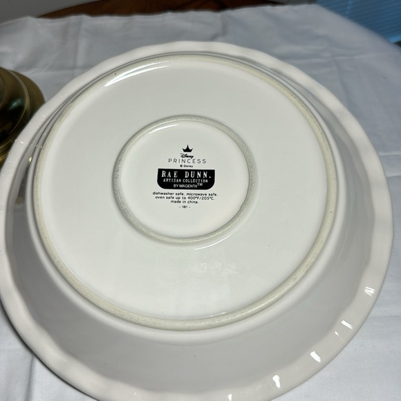 Rae Dunn Just One Bite baking dish with pie cutter - Picture 5 of 5